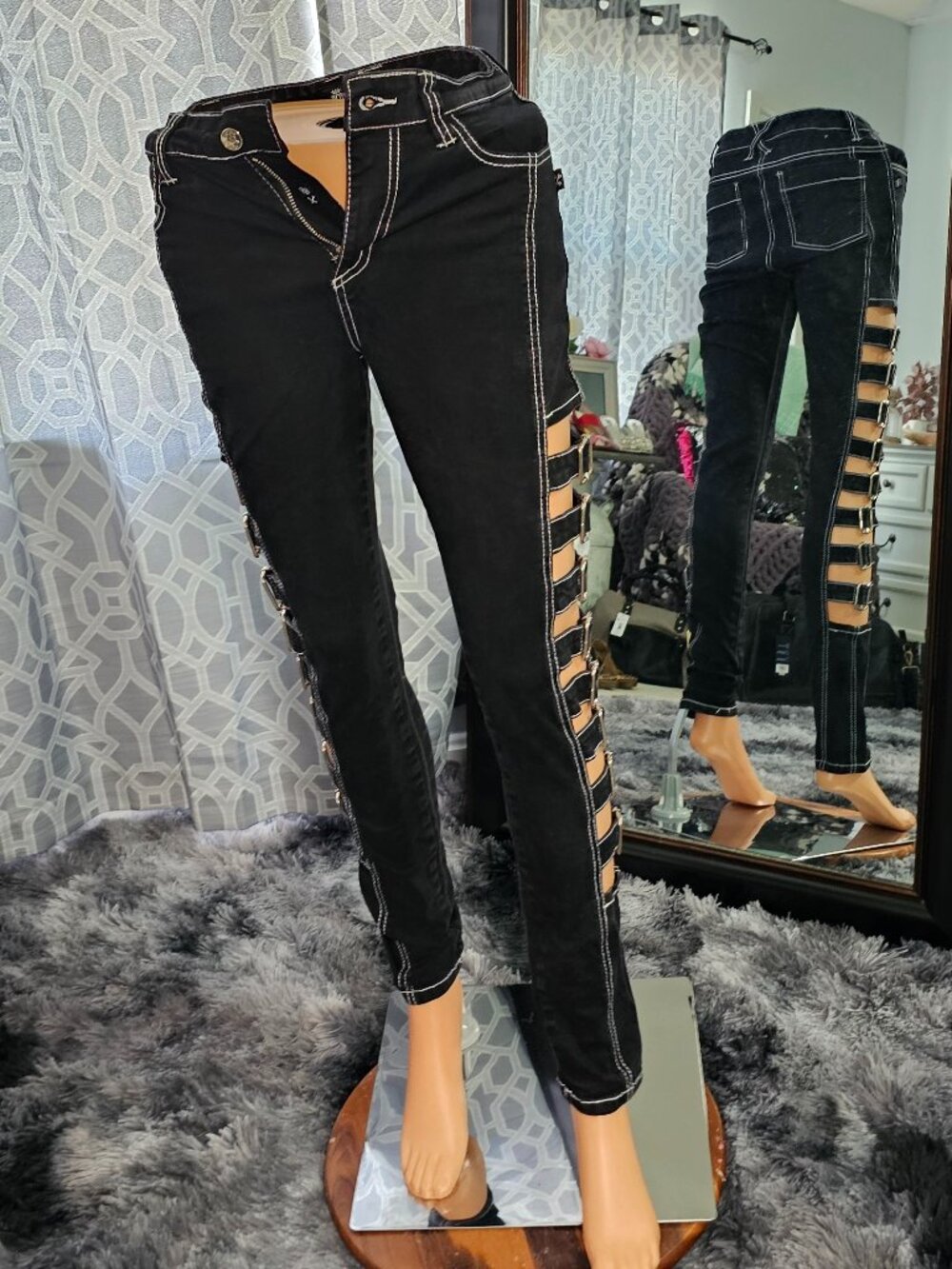 Royal Bones by Daang Goodman Buckle‑Side Skinny Jeans – Size 3 – Rare Hot Topic